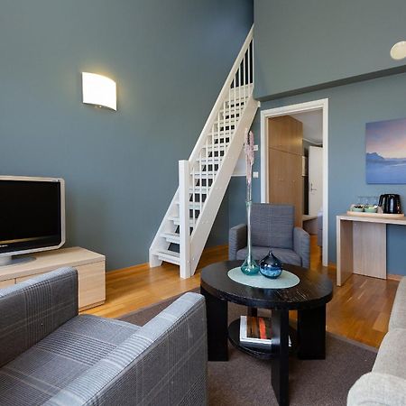 Kjerringoy Bryggehotell Будё Экстерьер фото